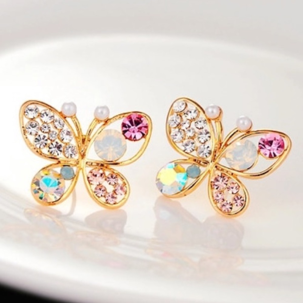 NEW!๐๐BUTTERFLY๐ฆBLING!๐ฆSO ADORABLE๐๐SO CUTE! - Picture 1 of 8